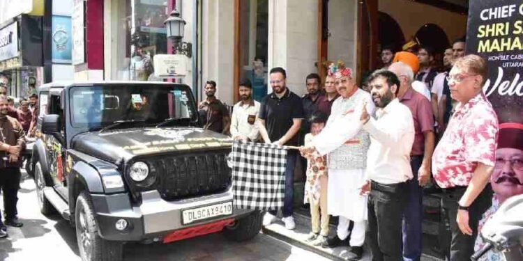 महाराज ने सबसे बड़े फ़ूड टूर को झण्डी दिखाकर रवाना किया, कश्मीर से कन्याकुमारी तक करेगा भ्रमण