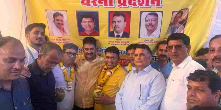 सीएम धामी के आश्वासन पर शिक्षकों ने आंदोलन किया स्थगित, सीएम से मुलाकात कर संगठन ने जताया आभार