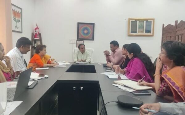 सूबे में चिकित्सा सेवाओं का होगा विस्तार – डॉ. धन सिंह रावत