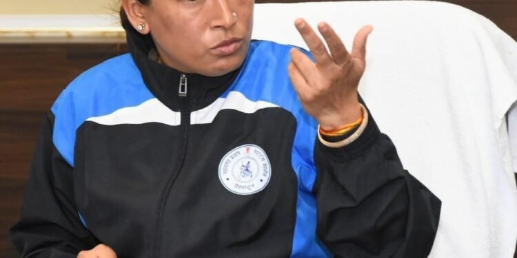 मंत्री रेखा आर्या ने खाद्य विभाग के अधिकारियों संग की बैठक, सस्ता गल्ला विक्रेता के रिक्त पदों पर महिलाओं को प्राथमिकता देने पर दिया ज़ोर