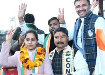 कांग्रेस के मेयर प्रत्याशी विरेन्द्र पोखरियाल ने दिया “ग्रीन दून मेरा देहरादून” का नारा, कांग्रेस प्रत्याशियों को वोट देने की अपील