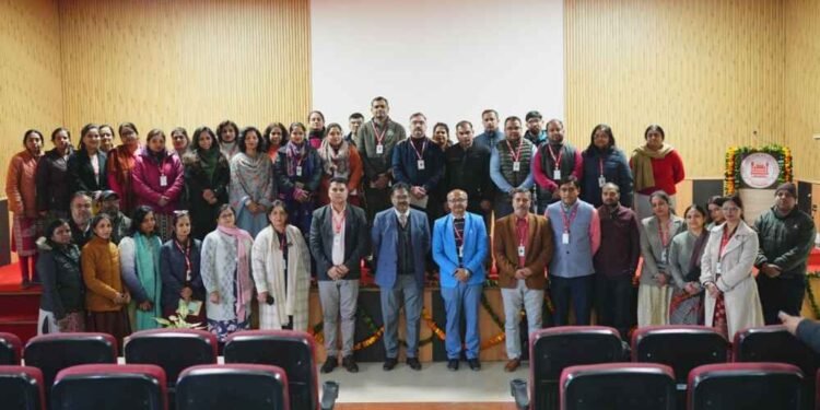 एसजीआरआरयू में छात्रों ने समझीं एस.एस.आर. एवं ई.एम.आर. की बारीकियां