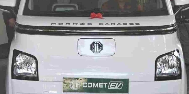 सीनियर सिटीजन, जरूरतमंदो का सहारा बना डीएम का ‘सारथी’