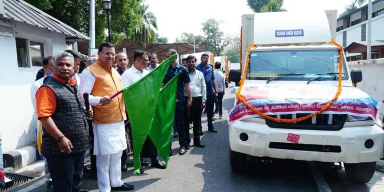 लैब ऑन व्हील्स-मोबाइल साइंस लैब परियोजना के द्वितीय चरण का मुख्यमंत्री ने किया शुभारंभ