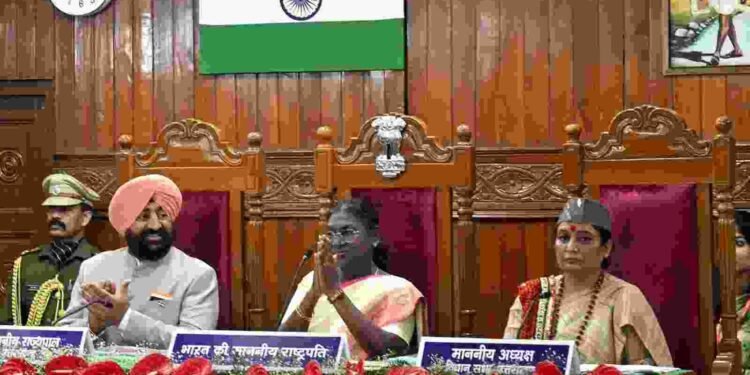 राष्ट्रपति द्रौपदी मुर्मु ने उत्तराखंड विधानसभा को किया सम्बोधित,उत्तराखंड की सराहना